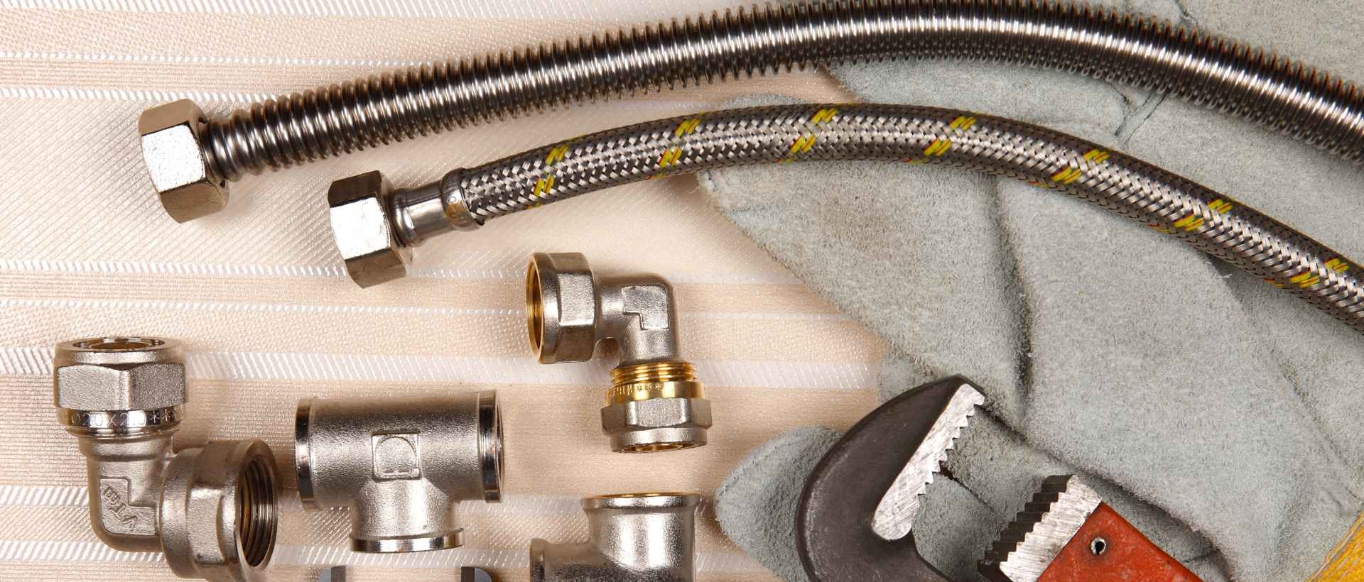 Emergency plumbers E9